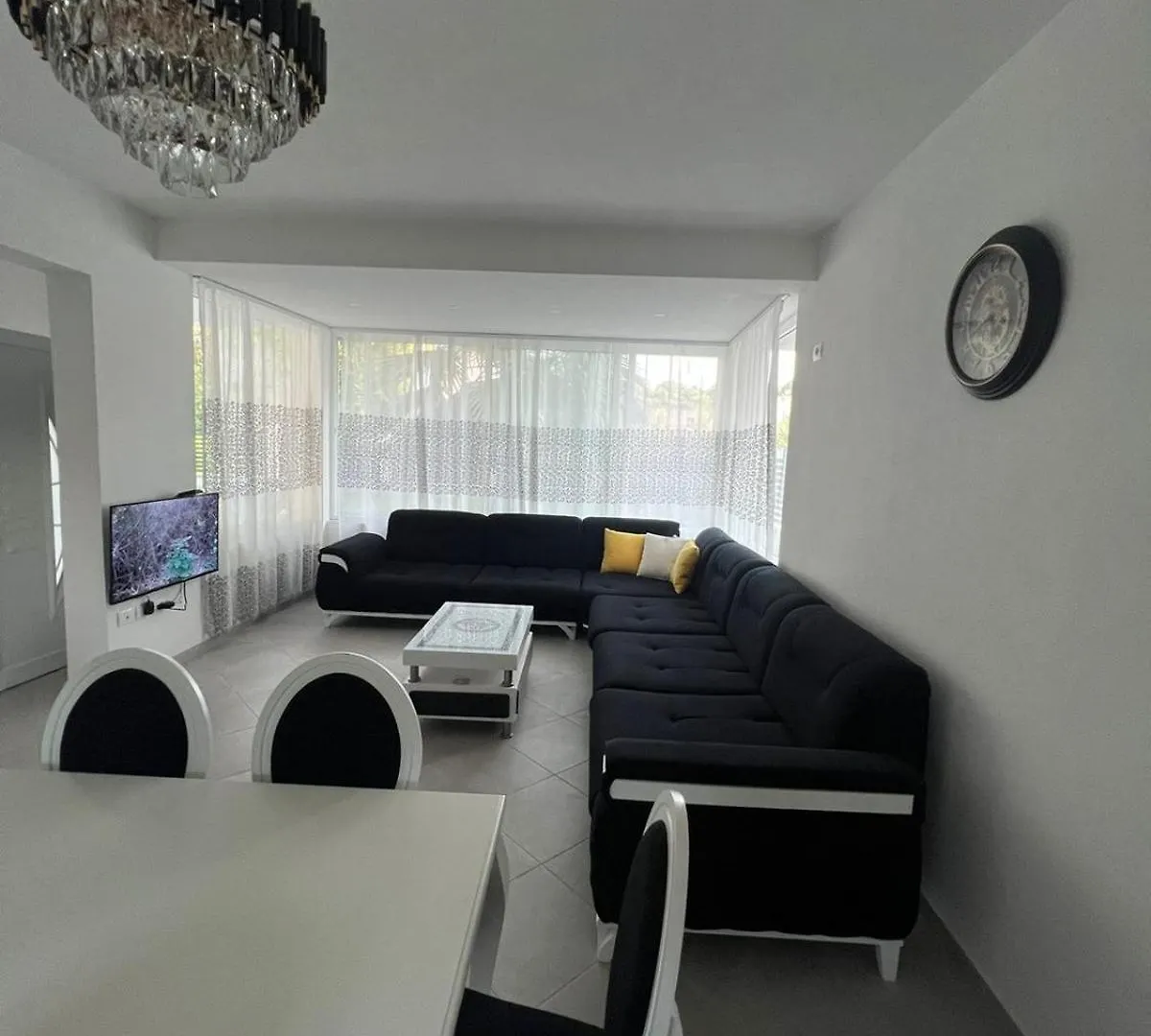 Apartment Residence Mary Velipoje