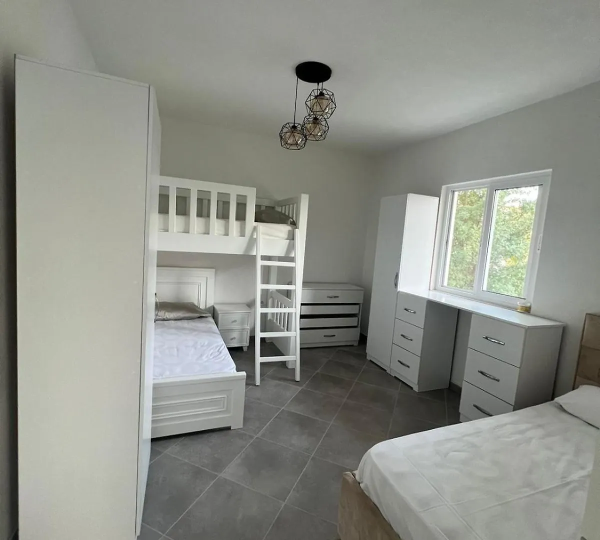 Apartment Residence Mary Velipoje
